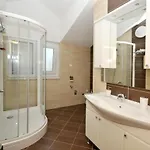 Family Friendly With A Swimming Pool Okrug Gornji, Ciovo - 8626 Lägenhet