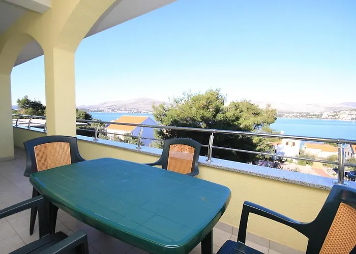 Family Friendly With A Swimming Pool Okrug Gornji, Ciovo - 8626 Appartement Trogir