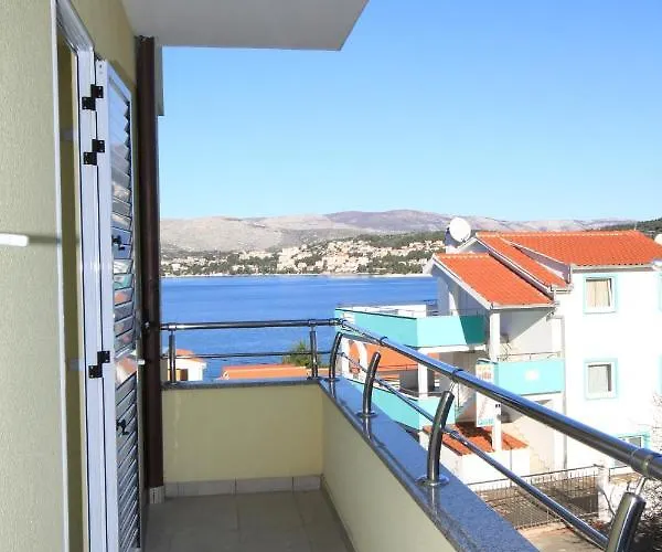 Family Friendly With A Swimming Pool Okrug Gornji, Ciovo - 8626 Appartement Trogir