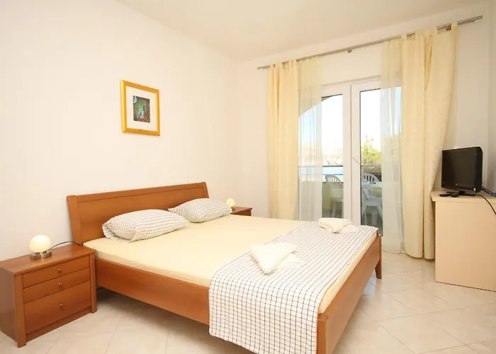 Family Friendly With A Swimming Pool Okrug Gornji, Ciovo - 8626 Trogir