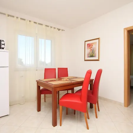 Family Friendly With A Swimming Pool Okrug Gornji, Ciovo - 8626 Apartament Trogir