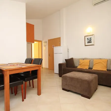 Family Friendly With A Swimming Pool Okrug Gornji, Ciovo - 8626 * Trogir